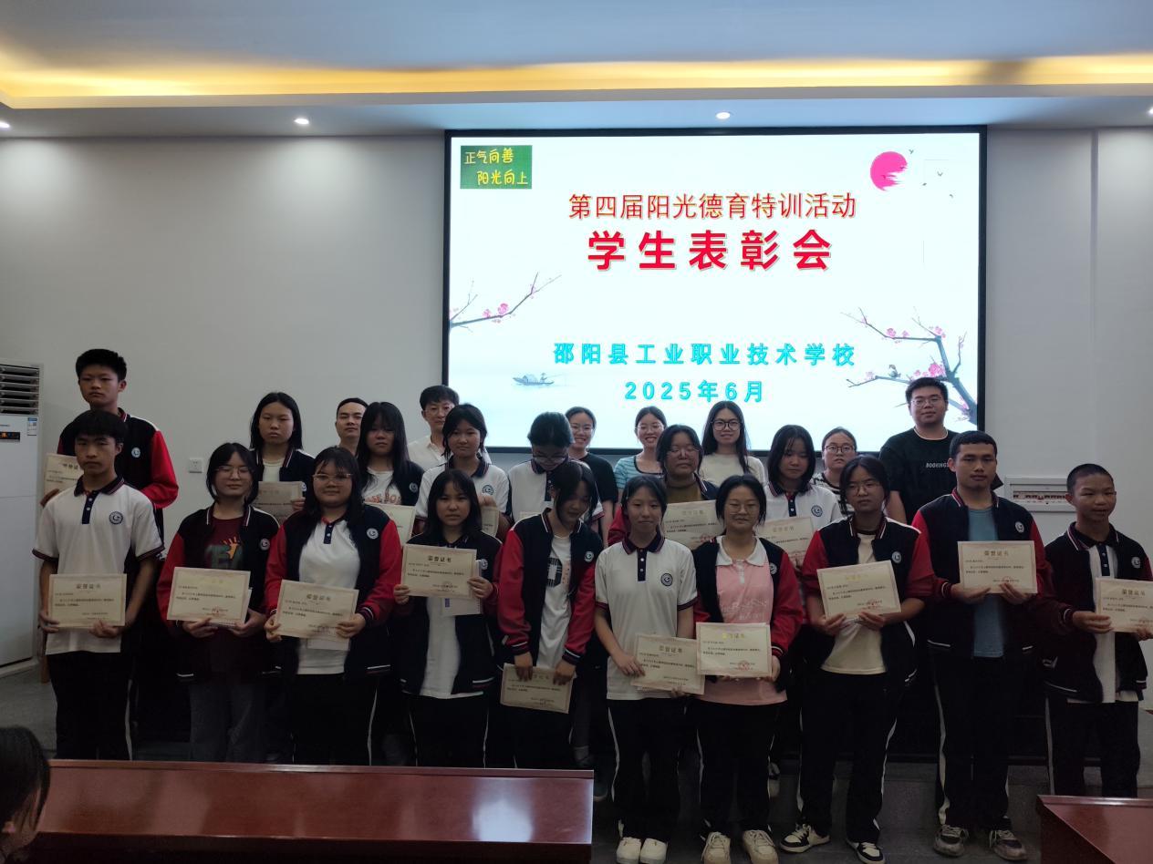 润心启智，文化育人