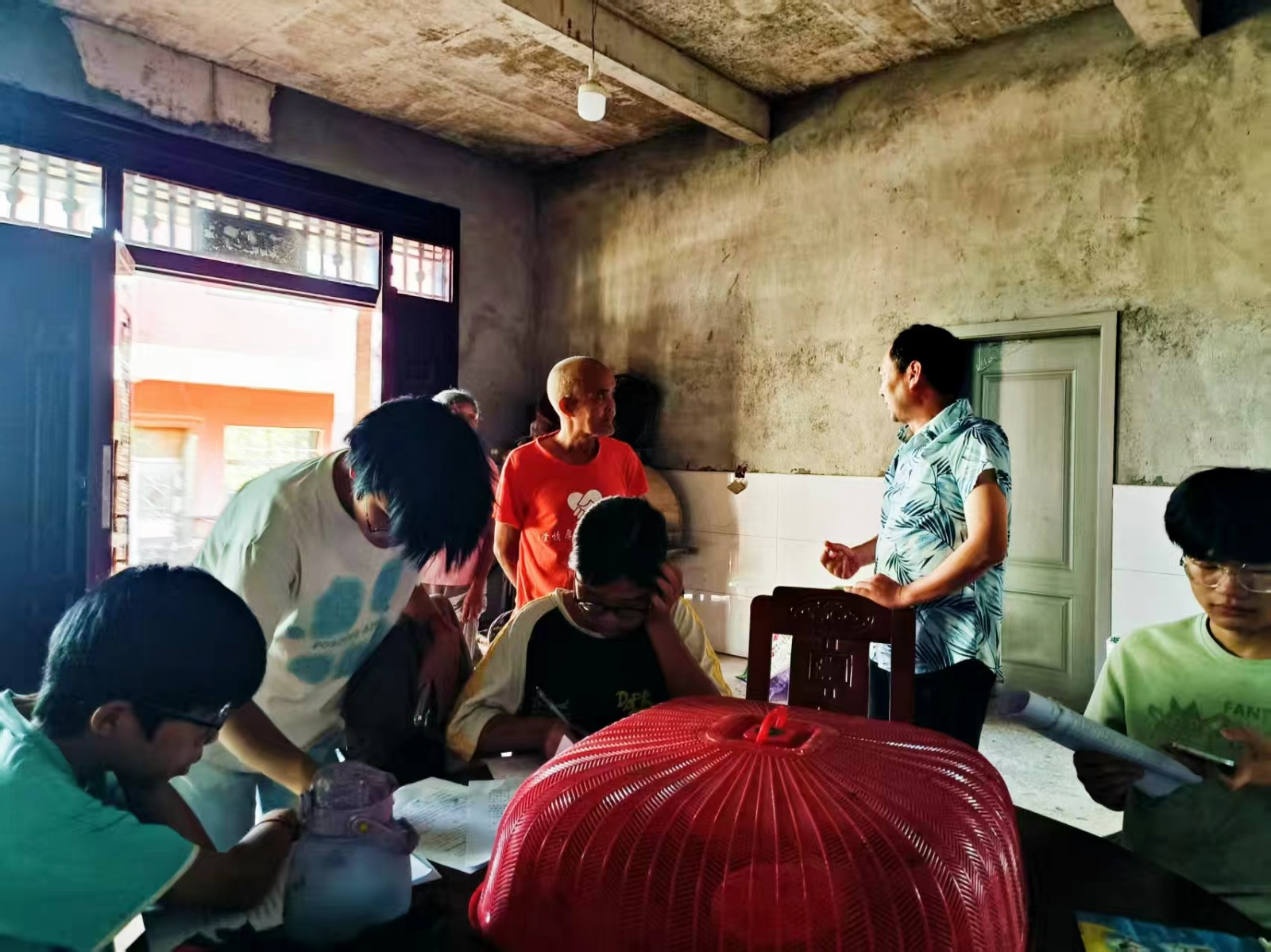 筑牢防溺水、防性侵“双防线”