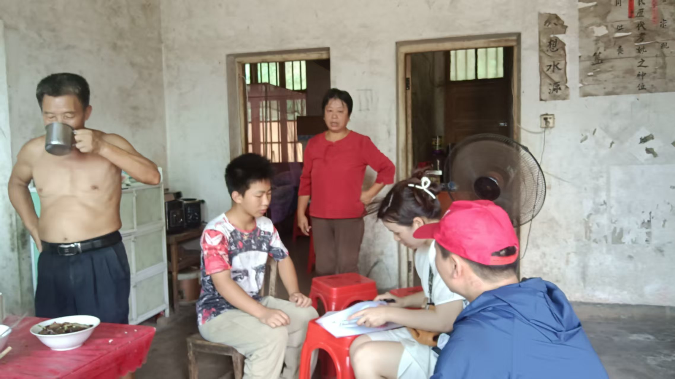 梽木山中学教师暑期家访全覆盖 筑牢学生安全防线