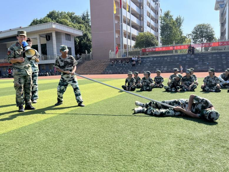 隆回二中：筑牢安全防线，守护青春生命