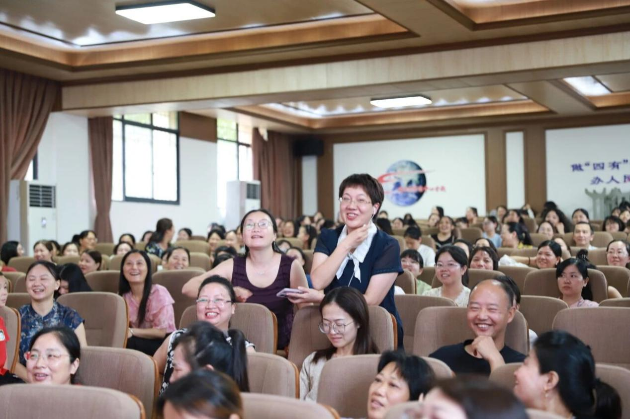 城区二小：“时光邮局”里的光阴故事：教育是一场温暖的回声