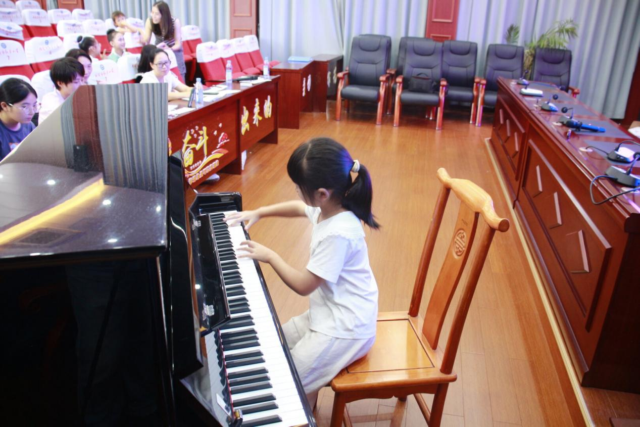 武冈市红星小学三独比赛初选圆满落幕，少年展艺竞风华