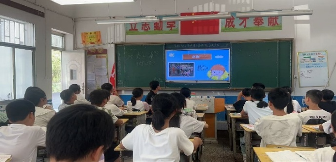 筑牢青春防线 法治阳光护航