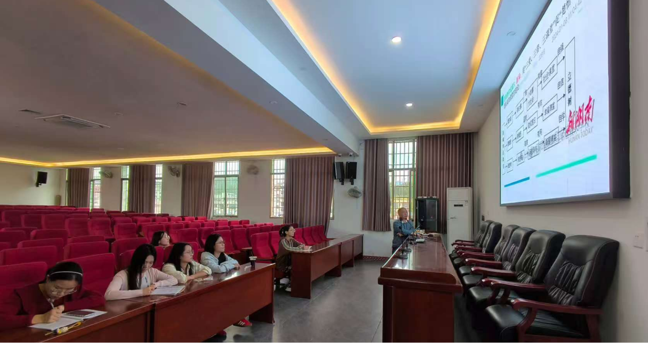 潜心教研，迎新启航