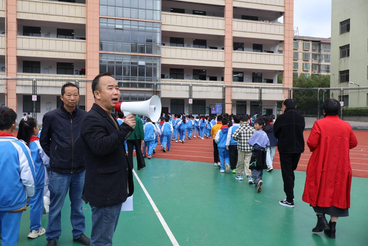 以练筑防 护航平安