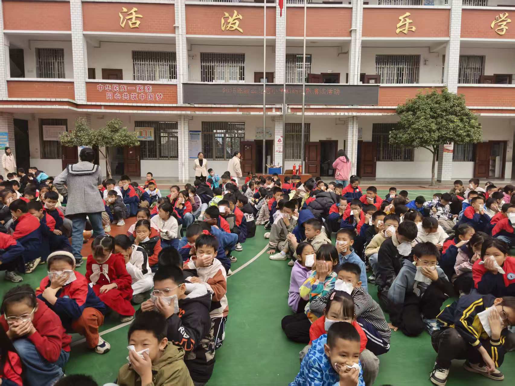 北塔小学“演练+培训”双轮驱动 筑牢校园消防安全屏障