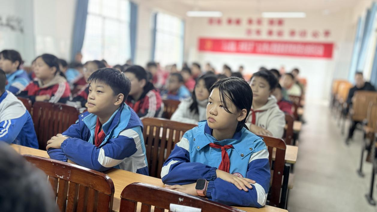 九公桥镇党委书记进校园讲思政课 以友善之力筑牢反霸凌防线