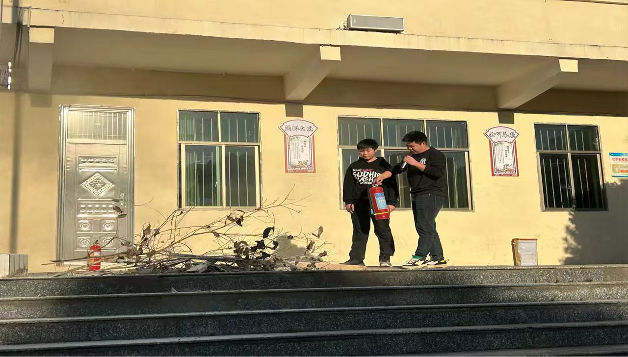 筑牢安全防线 护航校园平安