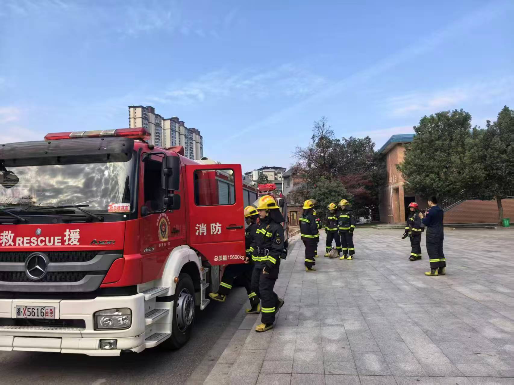  淬炼应急本领，筑牢校园防线