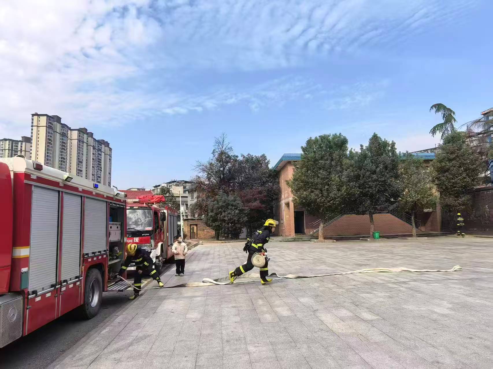  淬炼应急本领，筑牢校园防线