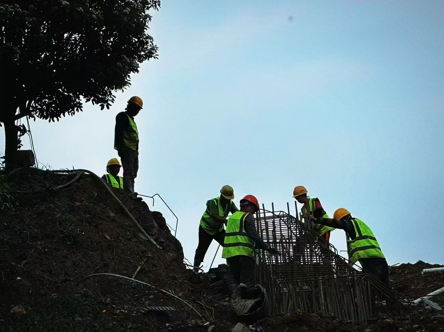 续书香，悟平凡，点青春