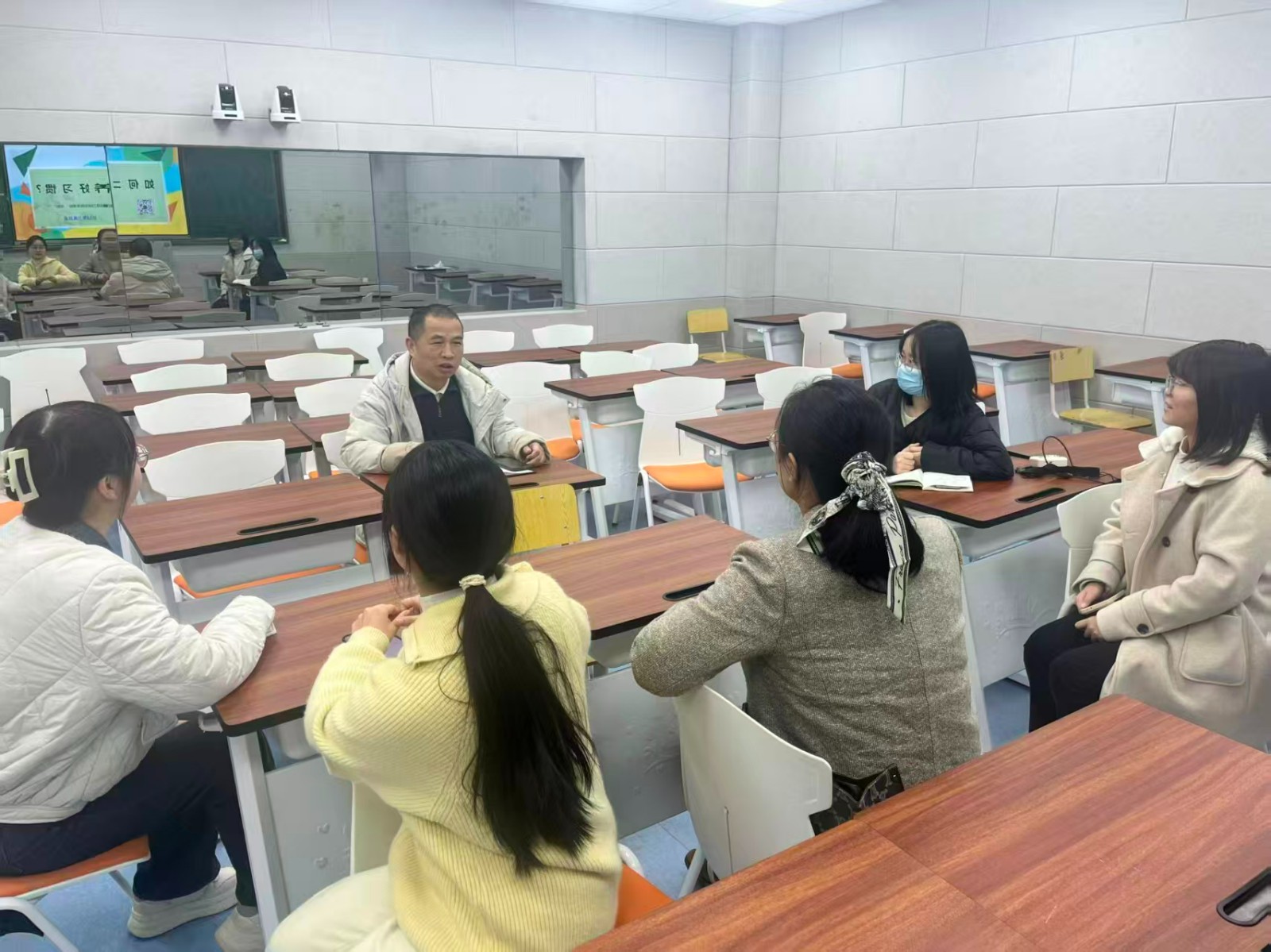 以赛促教展风采，家校共育谱新篇