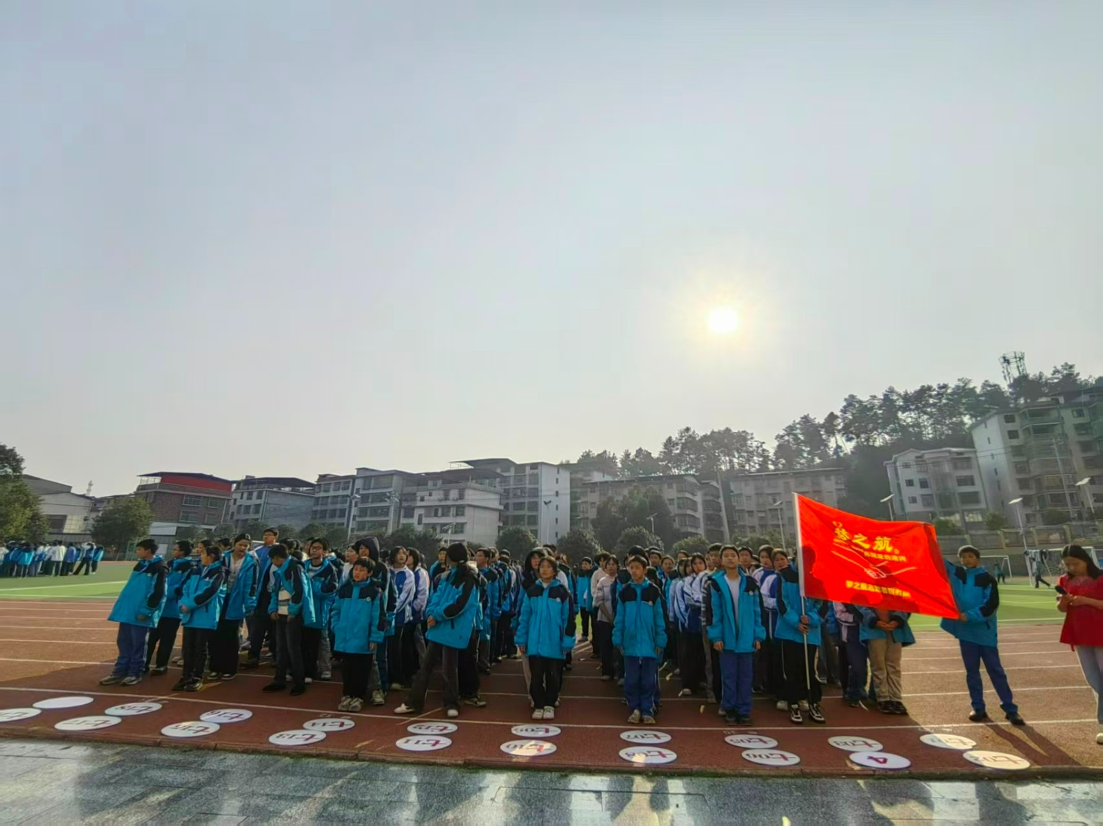 爱心相伴留守，沐光同奔未来