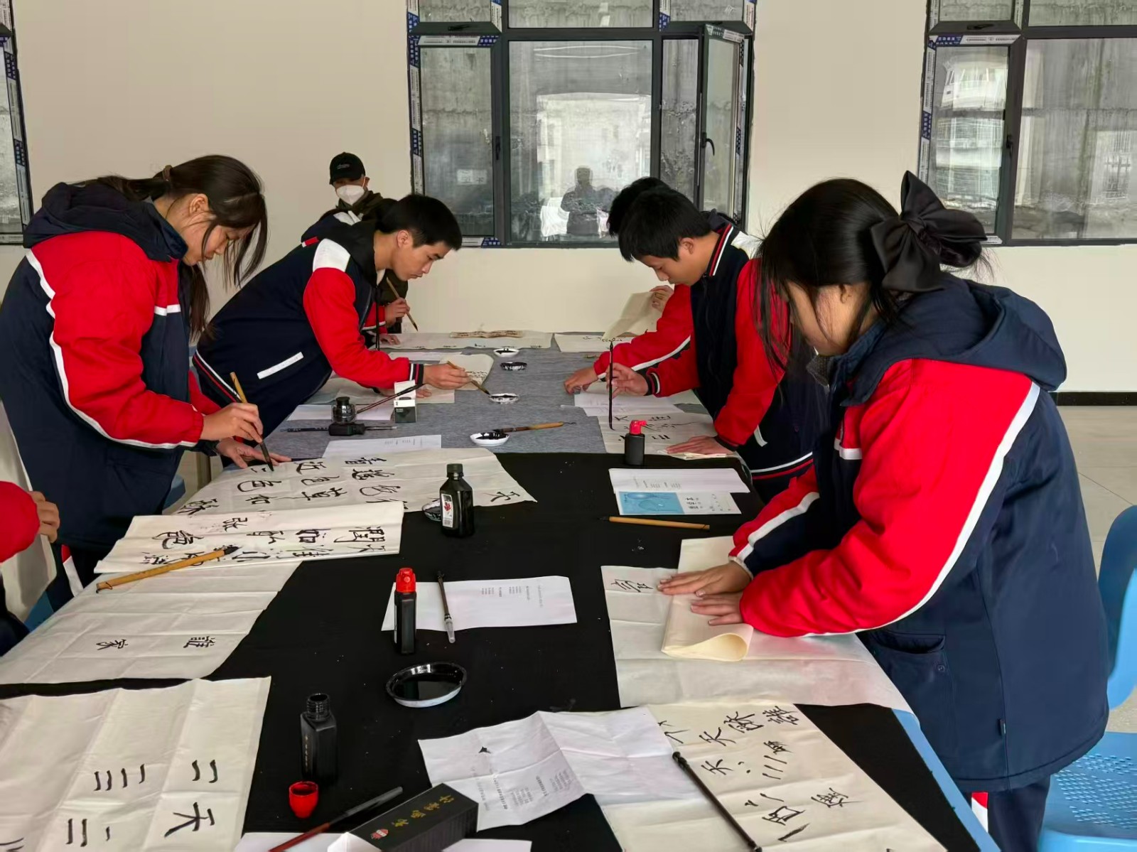 笔墨迎新年，书写新时代