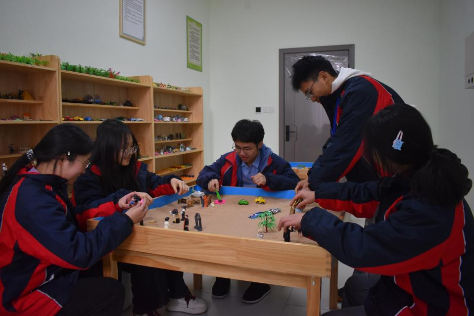 隆回二中：体验多元减压，拥抱心灵“氧”分