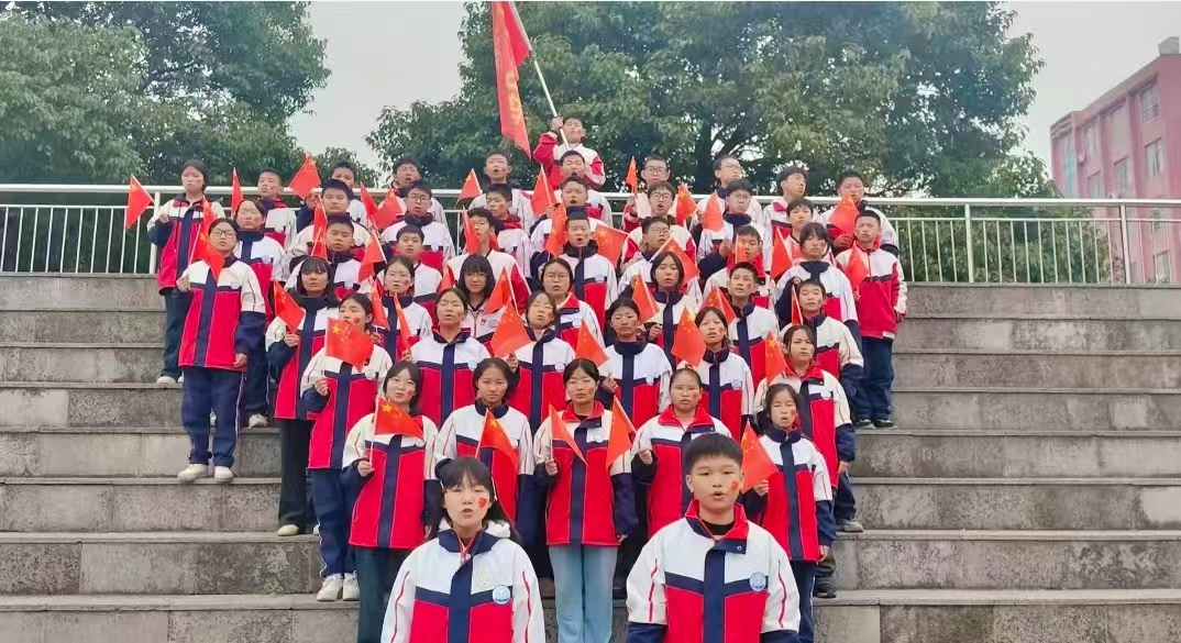 以声韵传经典  以朗诵致华章