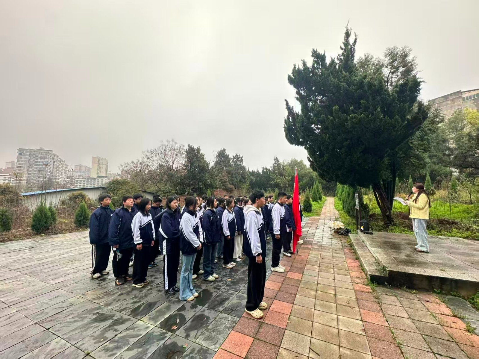 缅怀先驱匡互生 赓续红色育人心