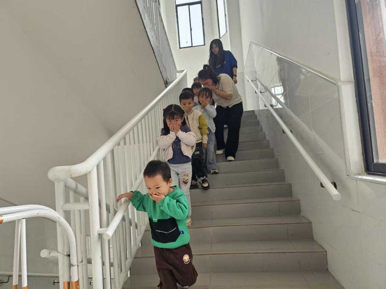 筑牢安全防线 护航幼儿成长