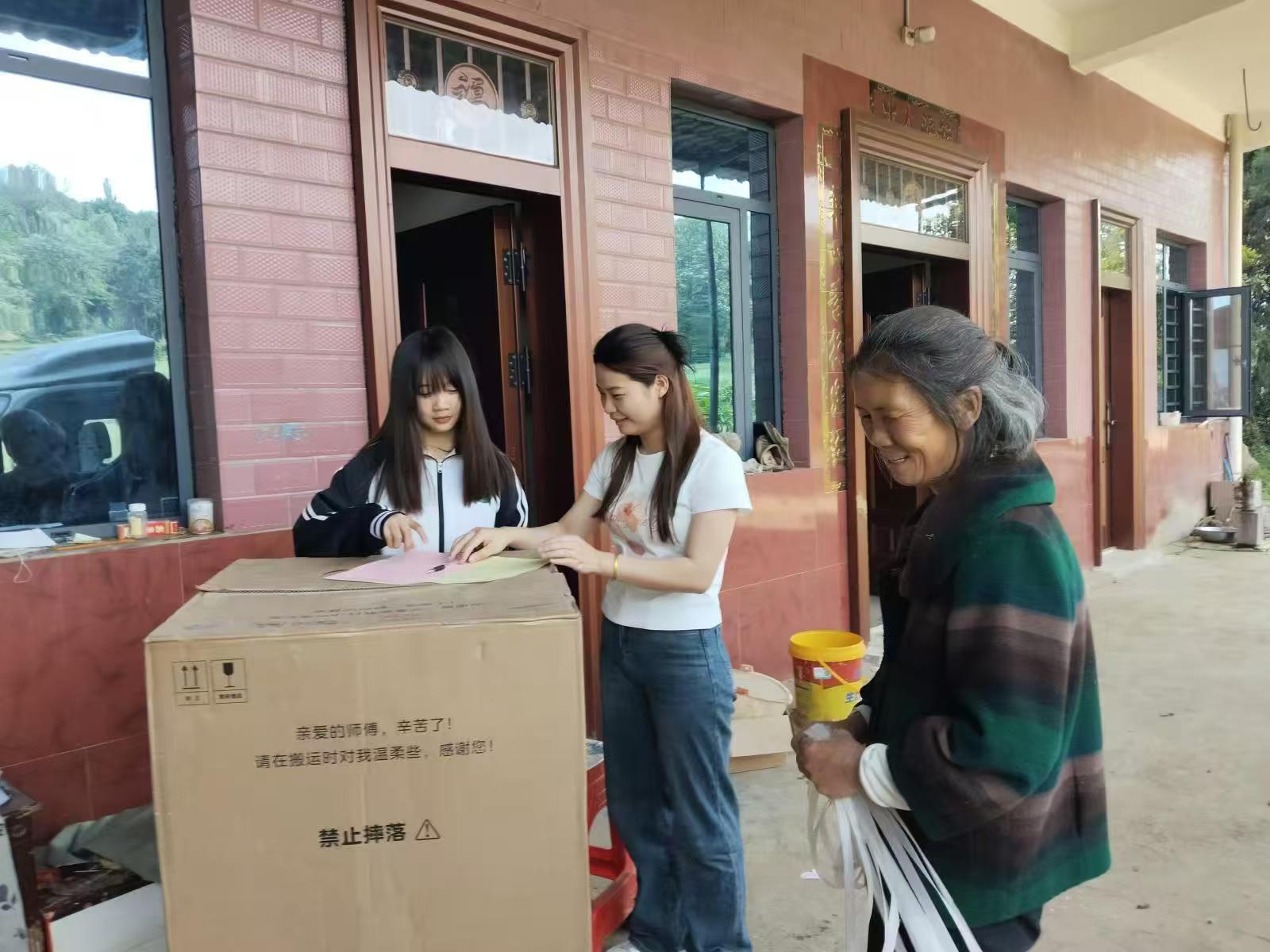 筑牢安全防线，家访暖心护航