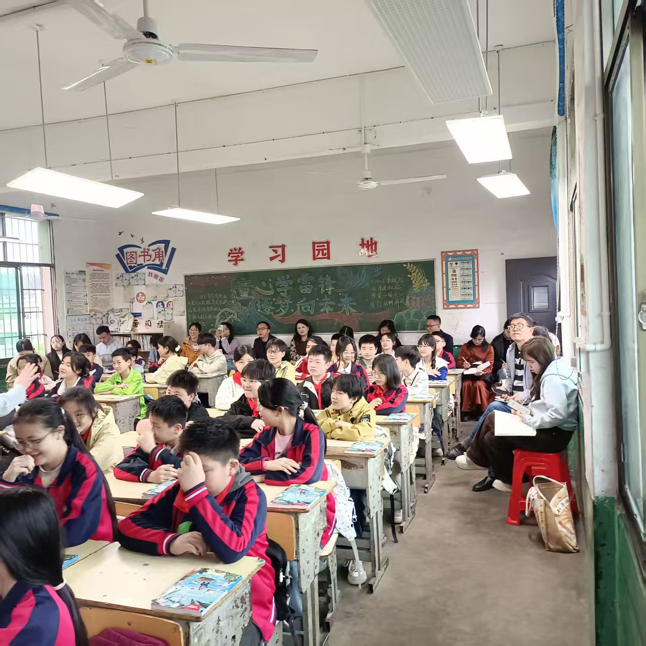 邵阳县阅读工作室联合湖南省“关爱农村留守儿童开展送教阅读交流”活动顺利开展