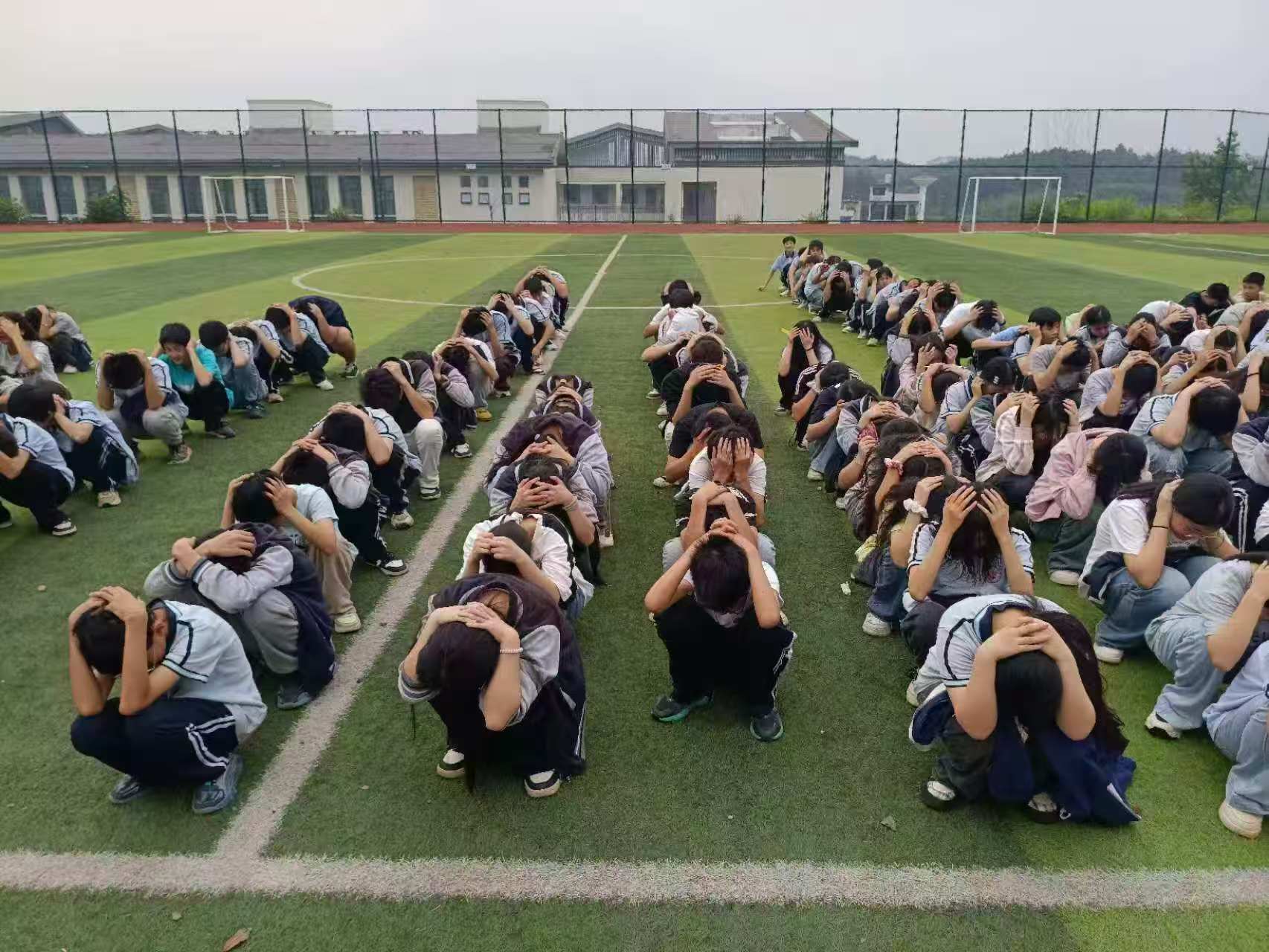 以练筑防，安全先行