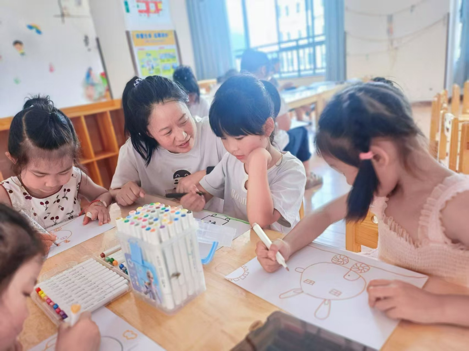 新宁县幼儿园赴白沙镇中心幼儿园开展“送教下乡”活动